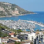 Le Valmont מנטון