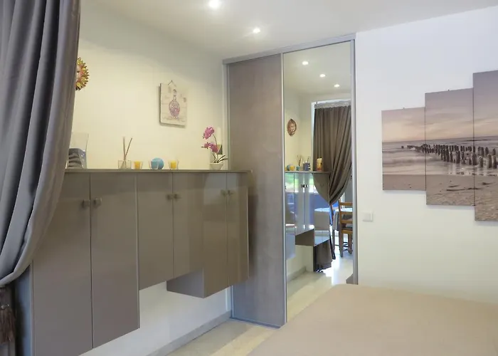 Le Valmont * מנטון